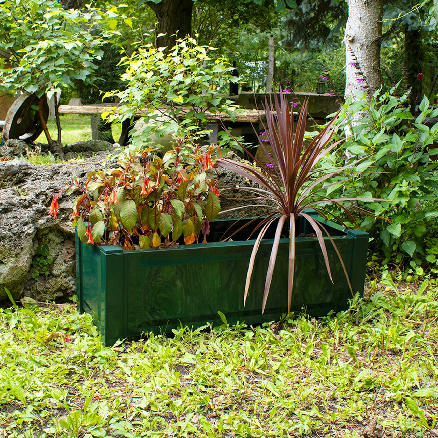 Rectangular planter box