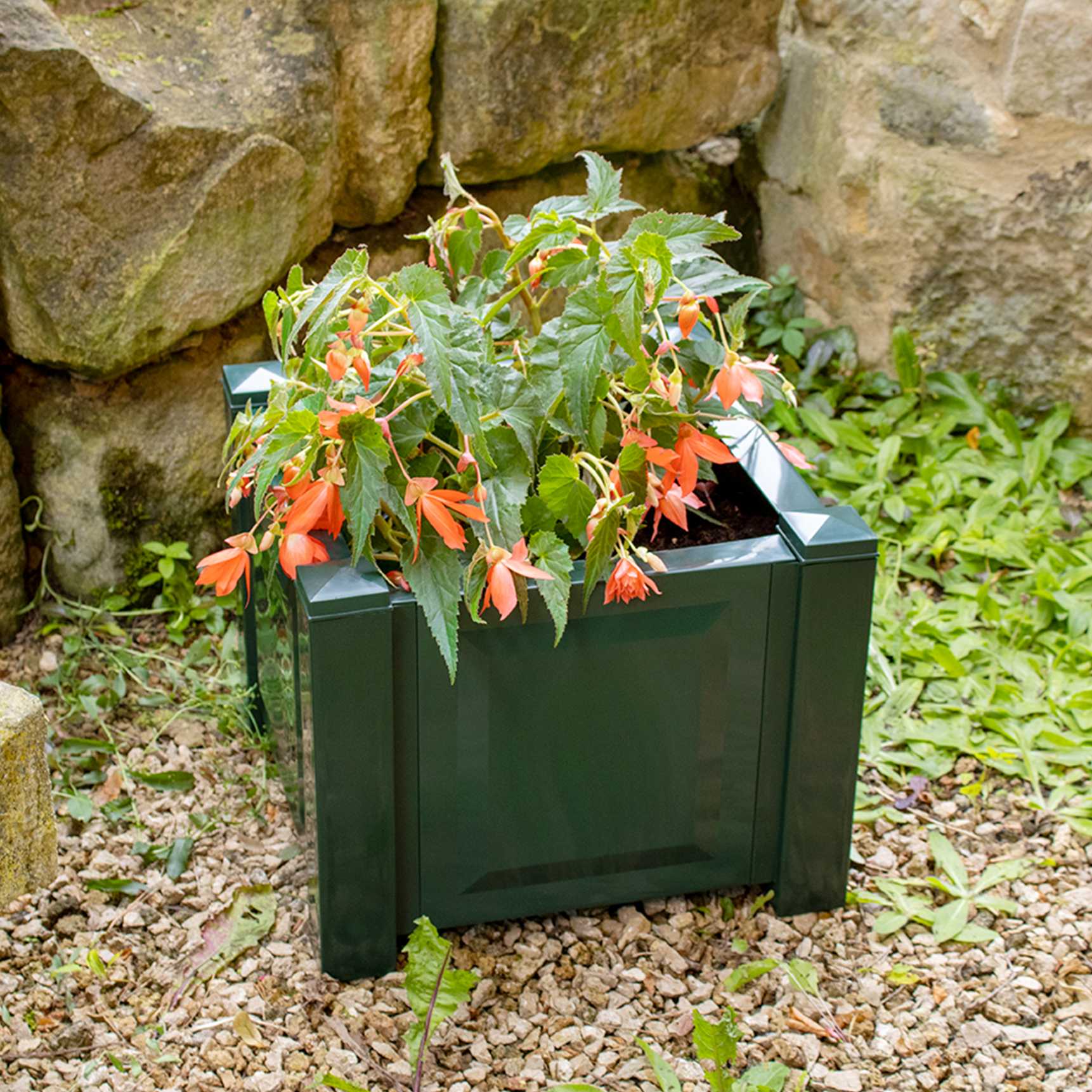 Square planter box