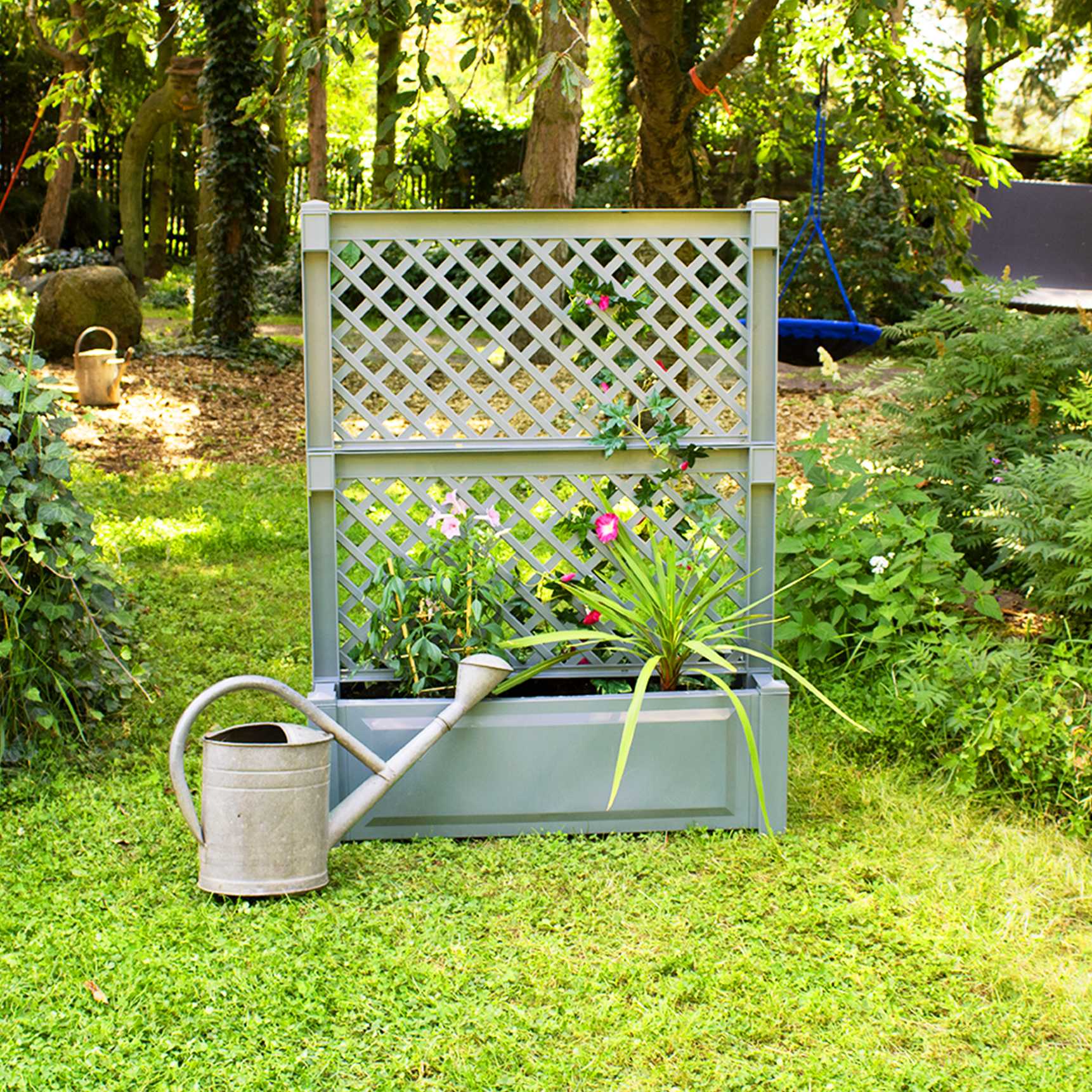 Large planter box with trellis, central 100 cm